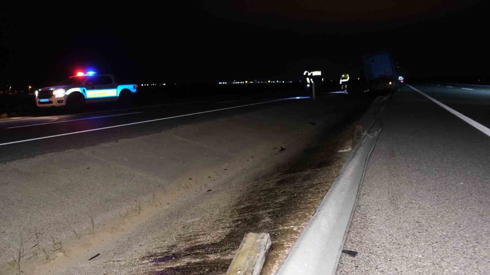 Karaman&rsquo;da bariyerlere &ccedil;arpan tır ref&uuml;je d&uuml;şt&uuml;: 1 yaralı
