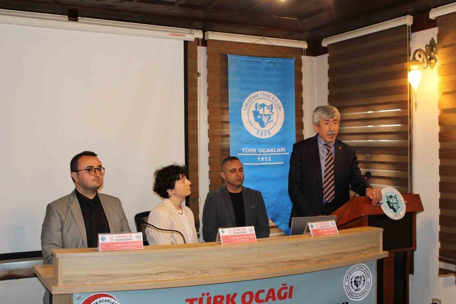 Eskişehir T&uuml;rk Ocağı 13. Gen&ccedil;lik Kurultayı sonu&ccedil;landı
