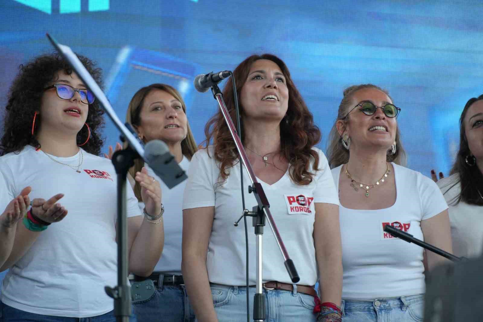 Atakum&rsquo;da 19 Mayıs etkinlikleri sanat dolu anlara sahne oldu

