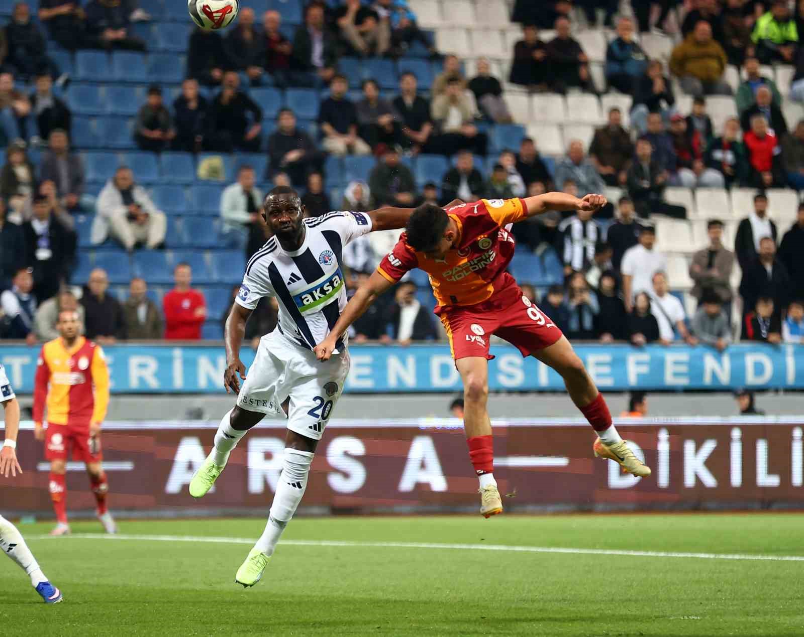 Trendyol S&uuml;per Lig: Kasımpaşa: 0 - Galatasaray: 0 (Ma&ccedil; devam ediyor)
