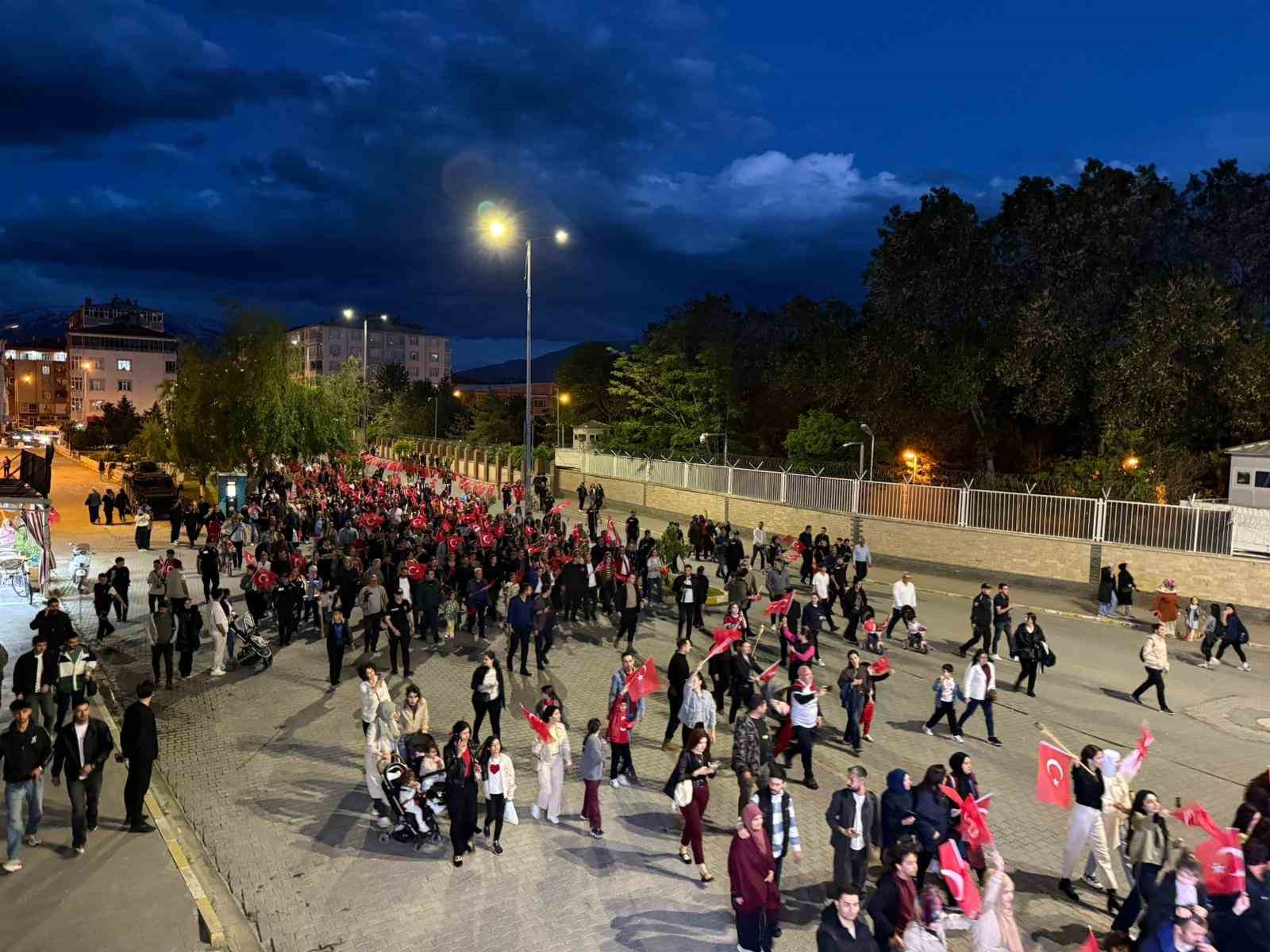 Iğdır&rsquo;da "Gen&ccedil;lik Y&uuml;r&uuml;y&uuml;ş&uuml;" d&uuml;zenlendi

