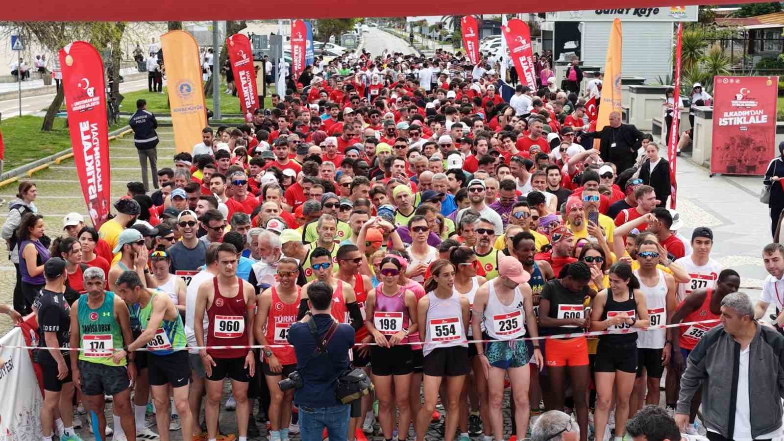 Samsun’da 19 Mayıs coşkusu, yarı maraton ve İstiklal Koşusu ile taçlandı