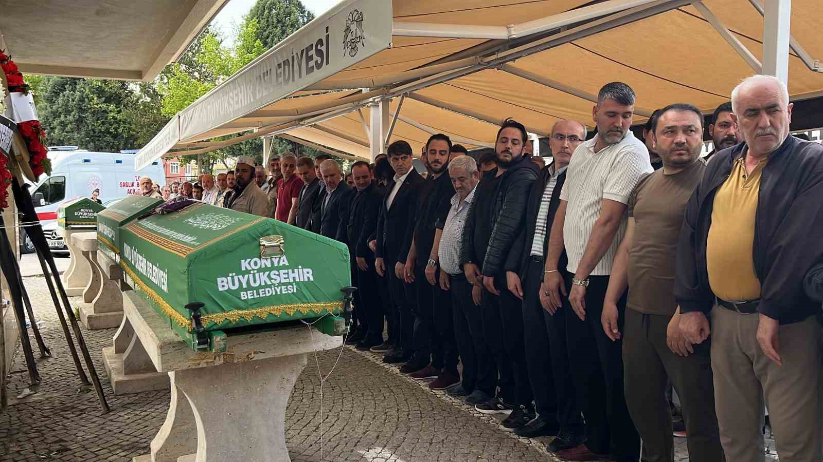 Konya’da oğulları tarafından öldürülen çift, son yolculuğuna uğurlandı