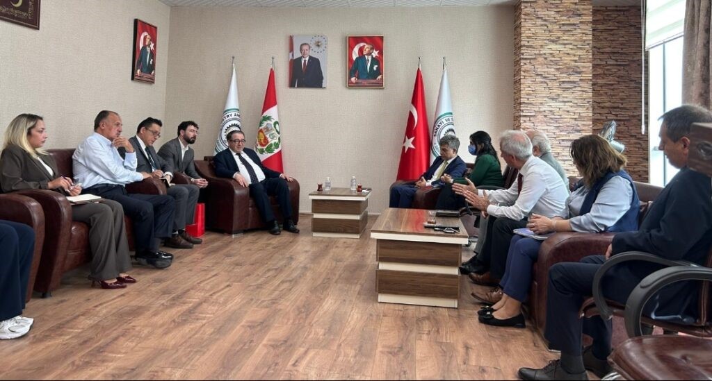 Peru Cumhuriyeti Ankara B&uuml;y&uuml;kel&ccedil;isinden SANKON&rsquo;a ziyaret
