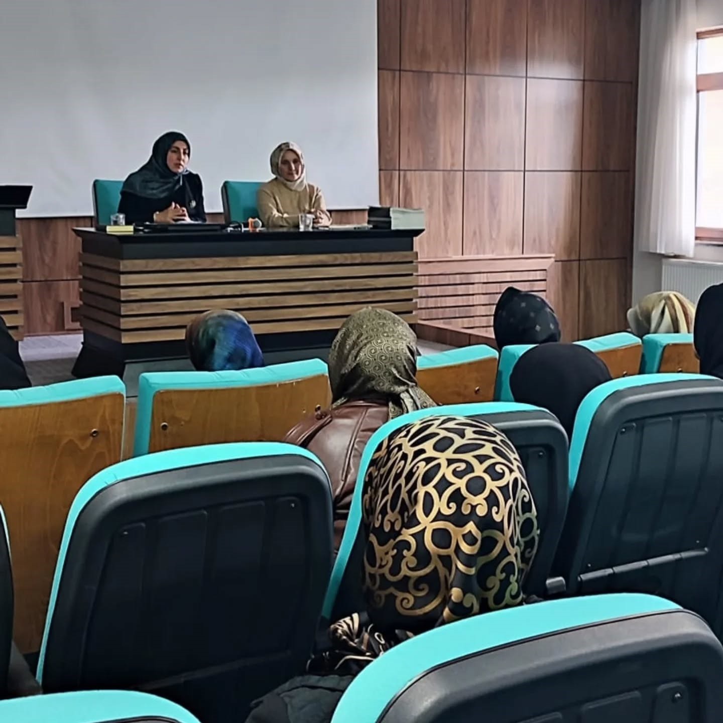 Milli Aile Haftası’nda dijital dünya ve aile vurgusu