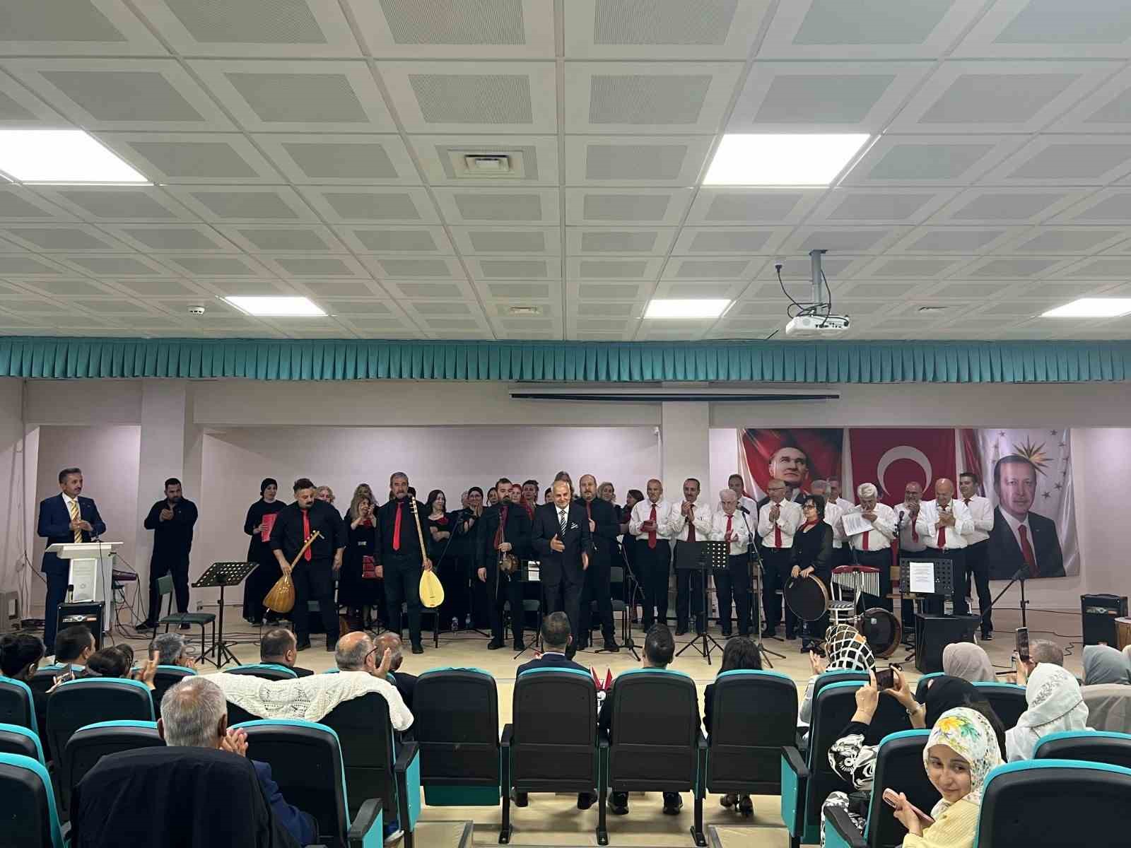 Sarıcakaya’da ilk kez ‘Türk Halk Müziği Konseri’ düzenlendi