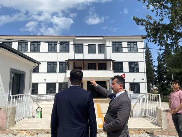 Hassa&rsquo;da kamu binaları y&uuml;kseliyor
