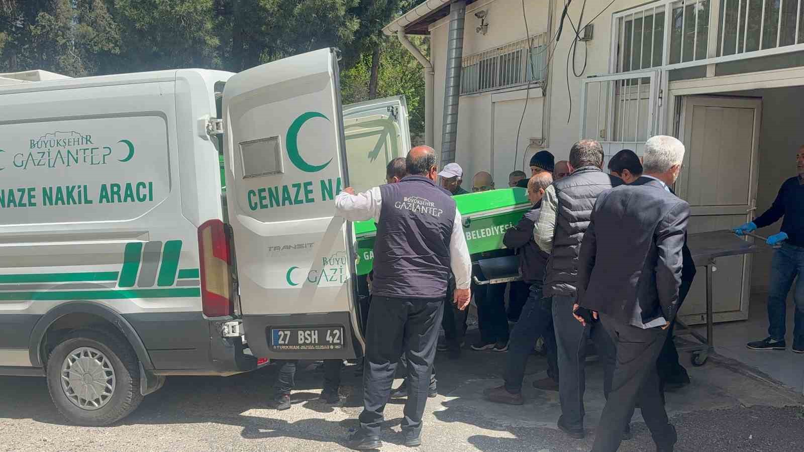 85 yaşındaki adam 87 yaşındaki komşusunu pompalı tüfekle öldürdü
