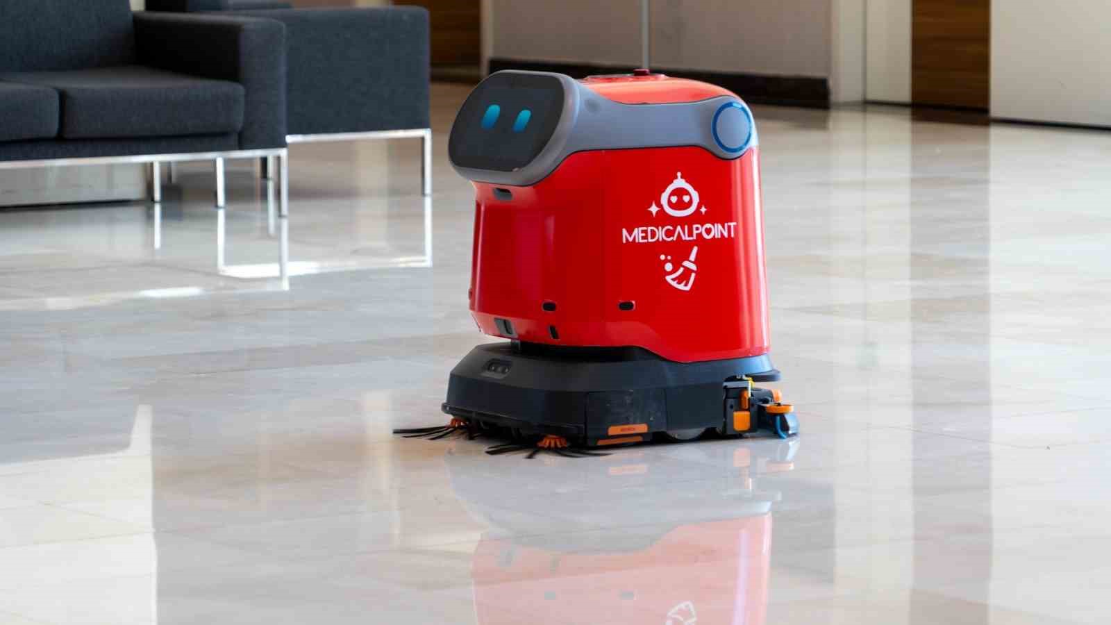 Medical Point&rsquo;te robotlar iş başında
