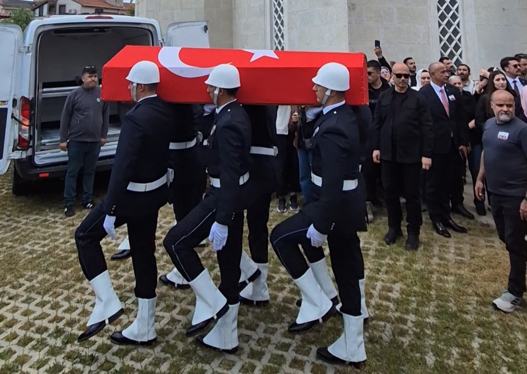 Çorlu şehitlerini binler uğurladı