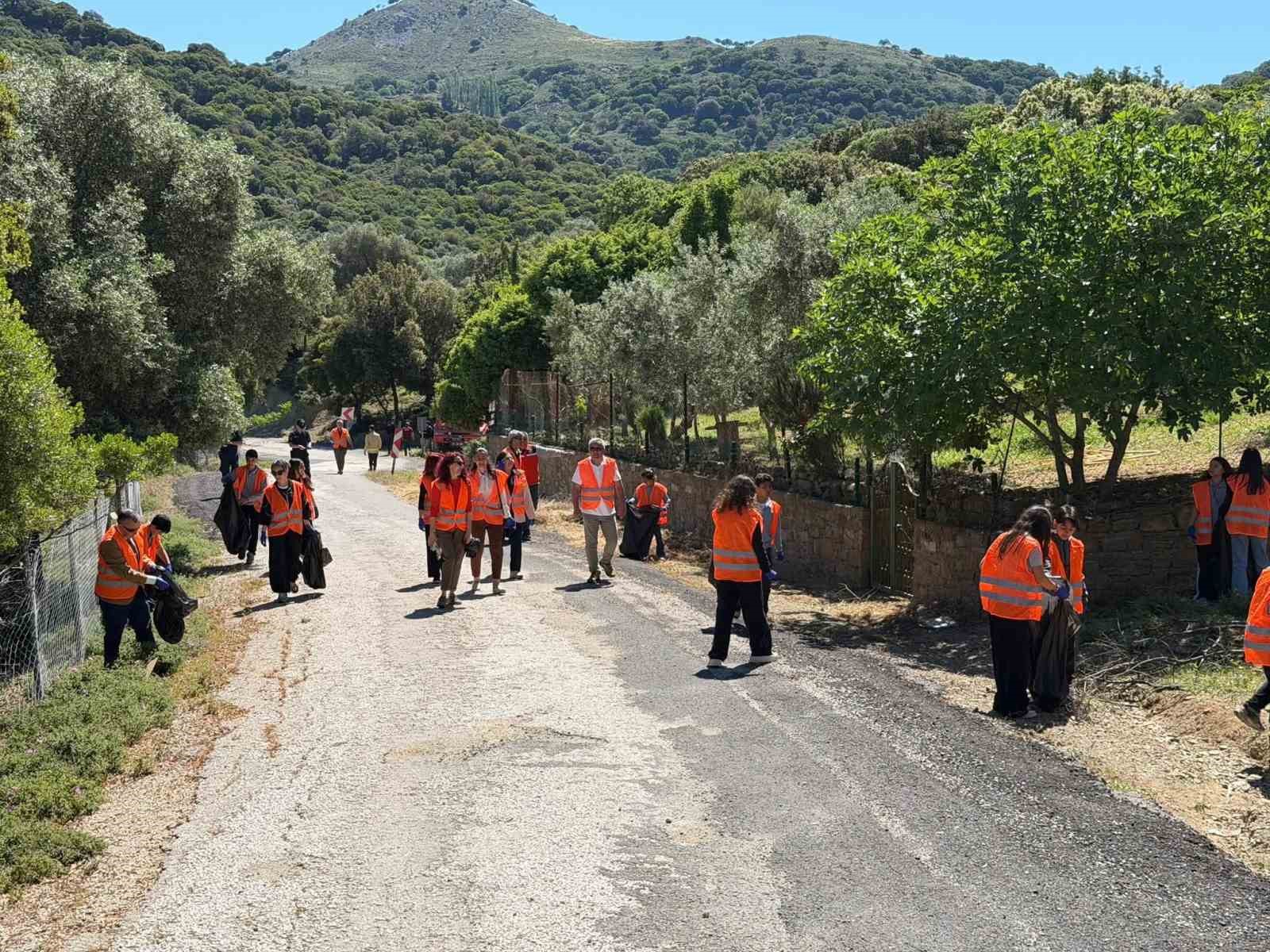 G&ouml;k&ccedil;eada&rsquo;da &rsquo;Orman Benim&rsquo; etkinliği
