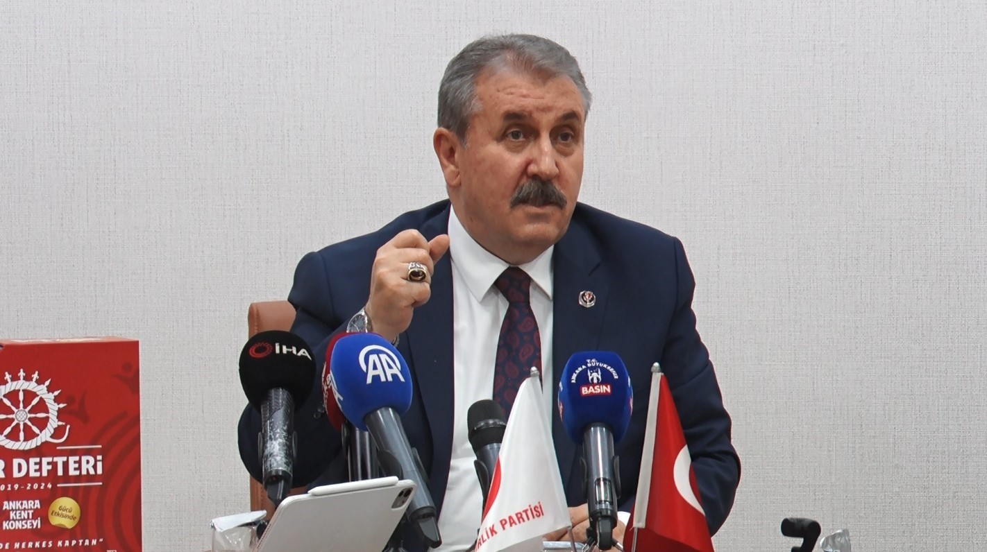 BBP Genel Başkanı Destici: "Ter&ouml;r &ouml;rg&uuml;t&uuml; ve onun uzantılarına, elebaşlarına g&uuml;venmiyoruz"
