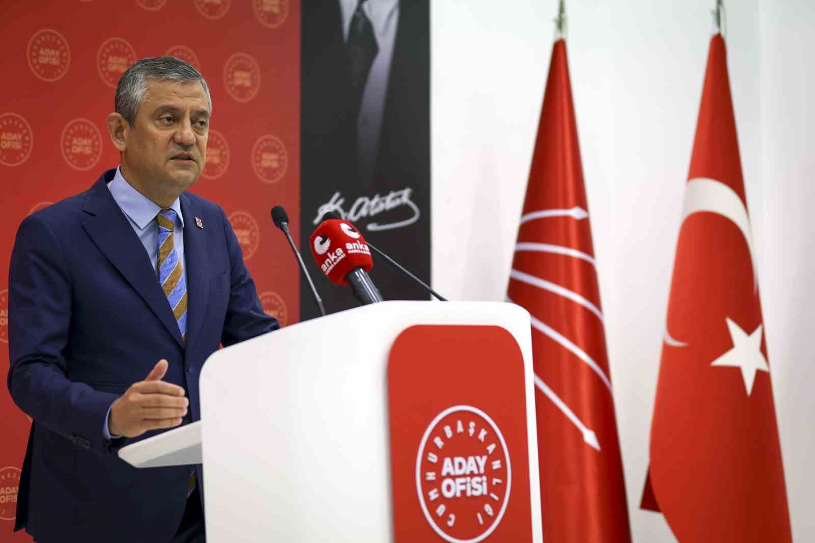 CHP Genel Başkanı Özel: "Hangi partiden olursa olsun tüm gençler bizim gençlerimizdir"