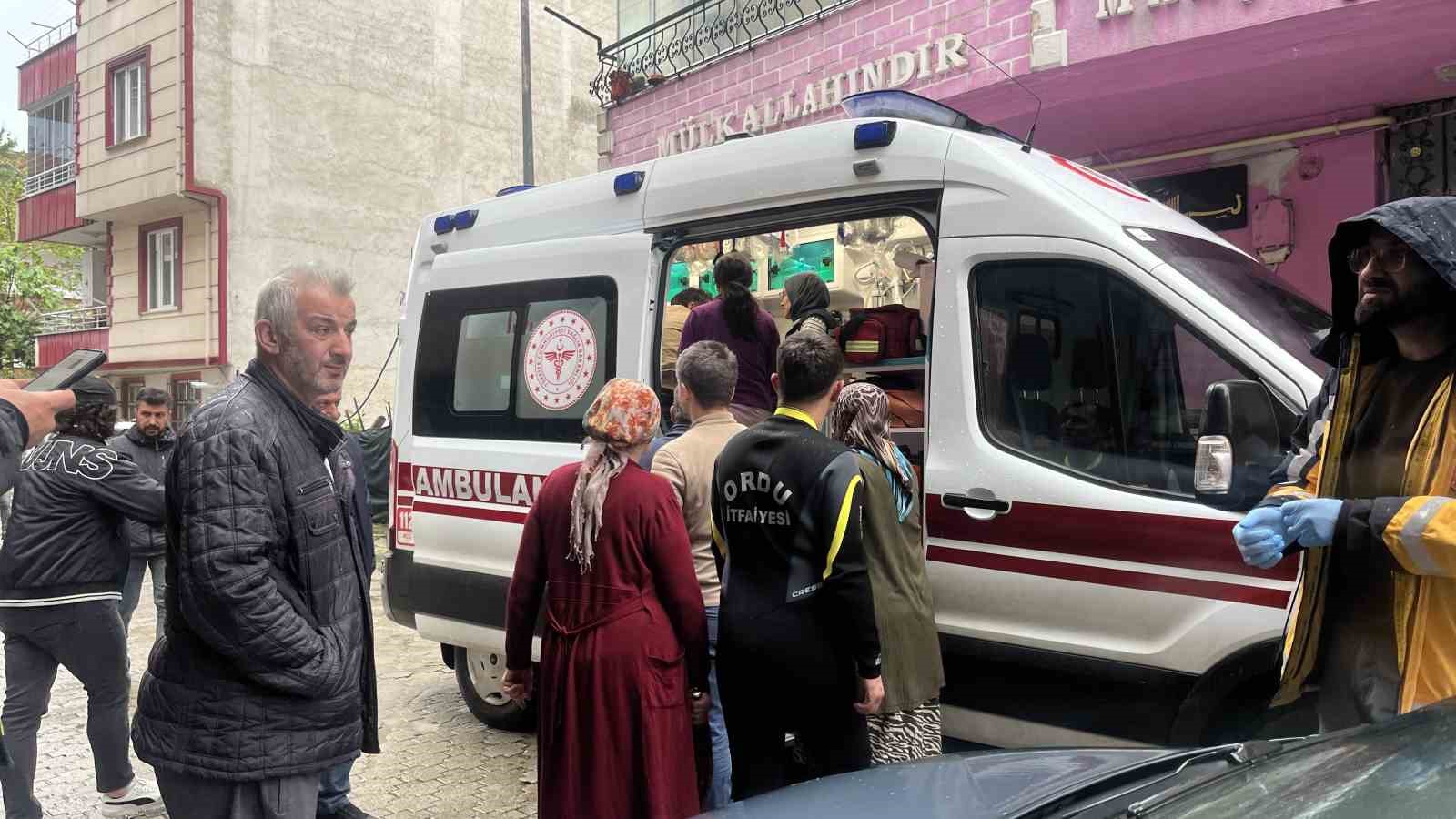 Ordu’da dereye düşen çocuk vatandaşlar tarafından kurtarıldı