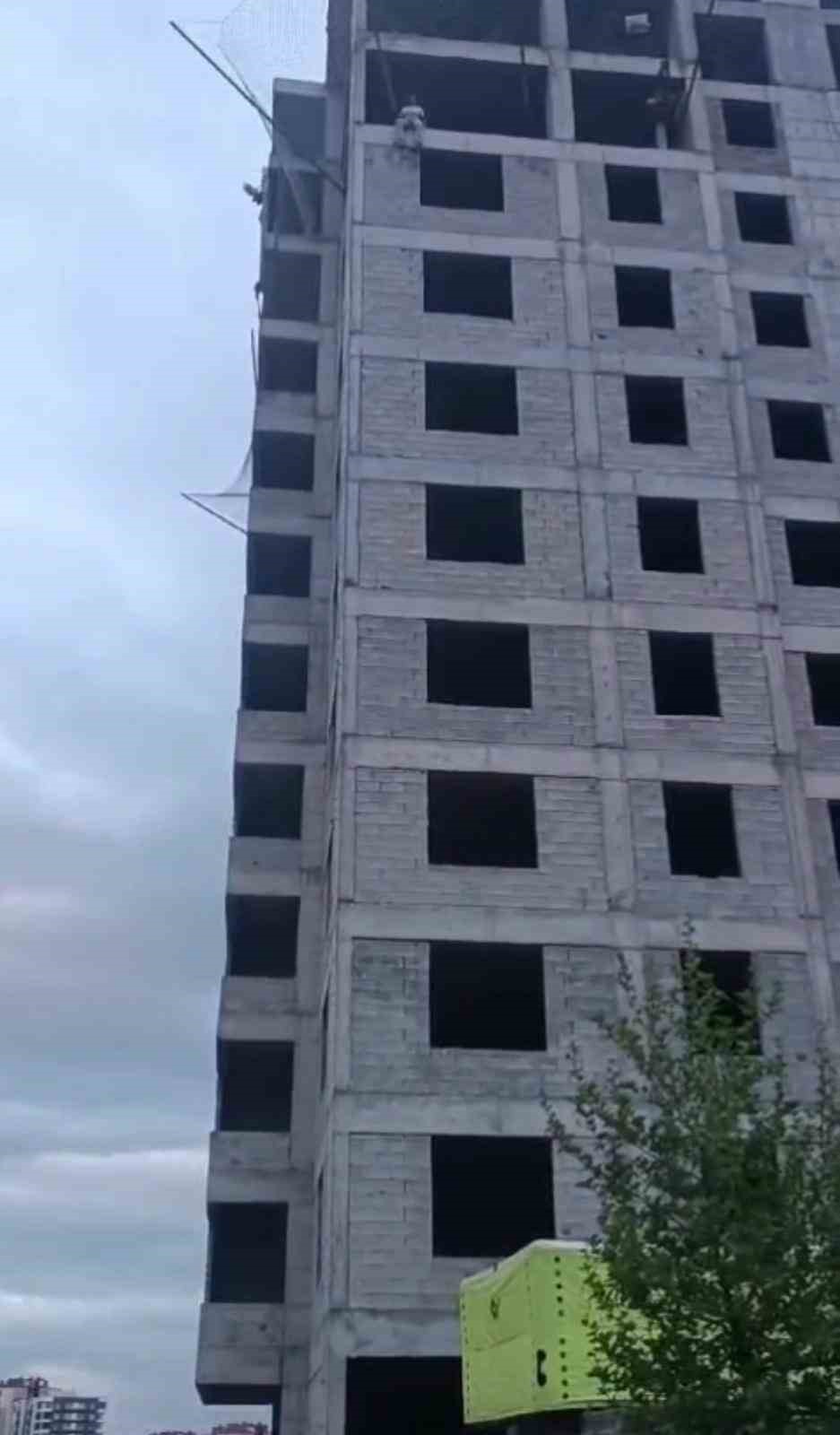 İntihara kalkışan 16 yaşındaki &ccedil;ocuk 2 saatte ikna edildi
