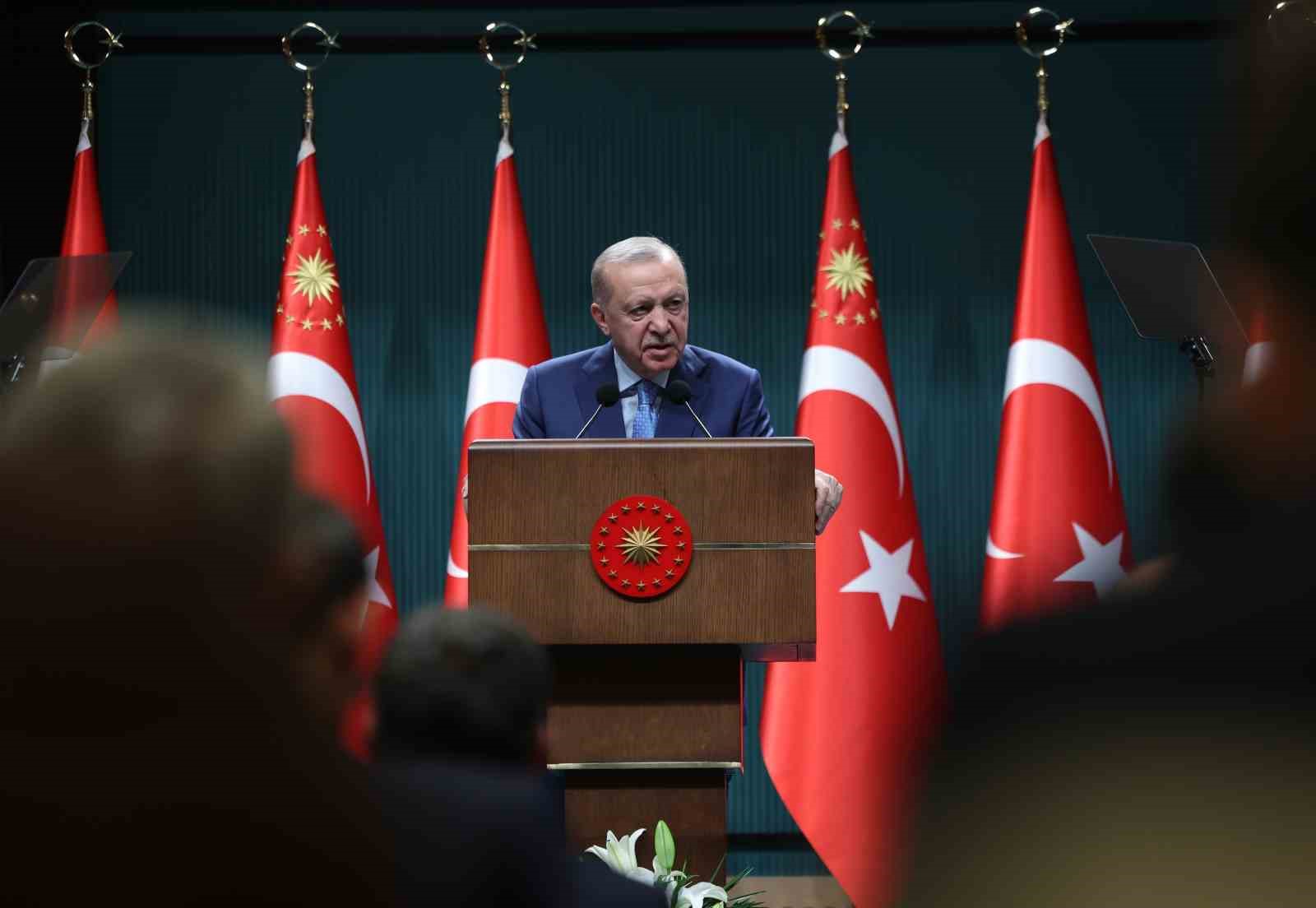 Cumhurbaşkanı Erdoğan: "Demokrasilerde muhalefet en az iktidar kadar mesuliyet sahibidir"
