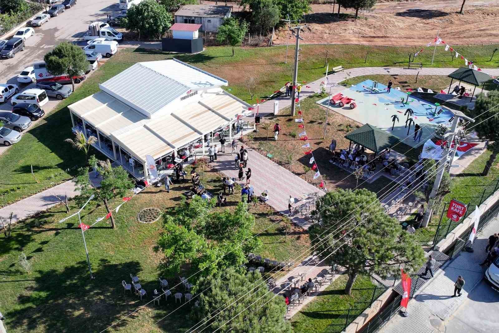 Yurt Kafe ve Işıklı Parkı hizmete açıldı