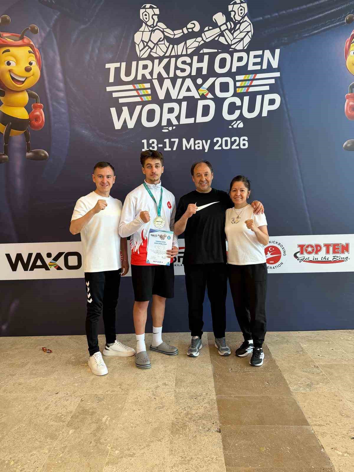 Eskişehir’i temsil eden kick boks sporcularından uluslararası başarı