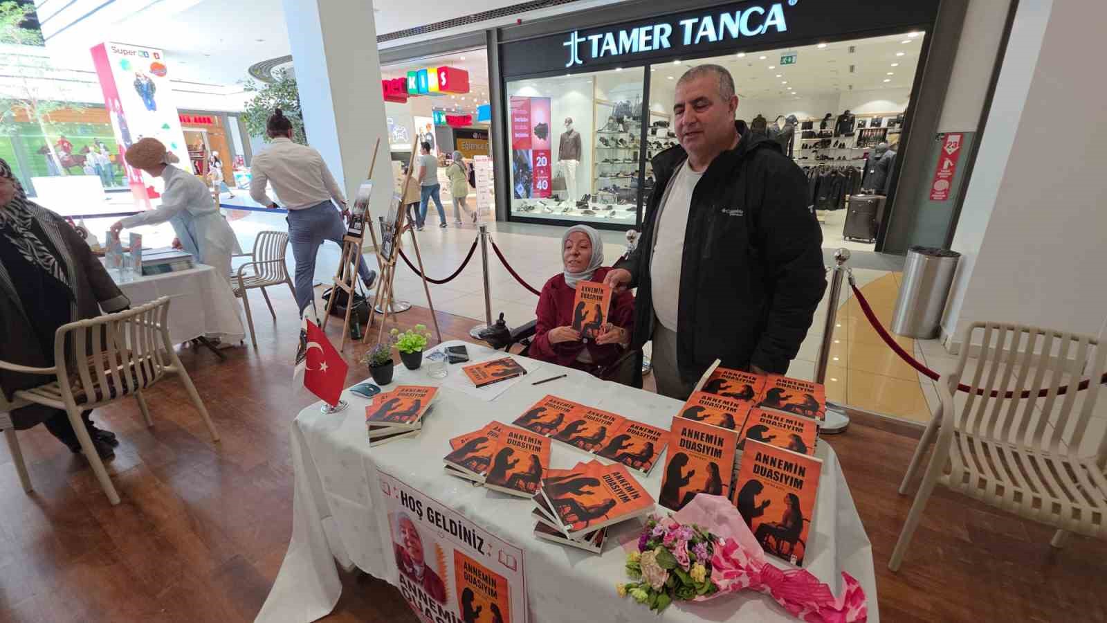 Kütahyalı Fatma Kaya hayat hikâyesini kitaplaştırdı