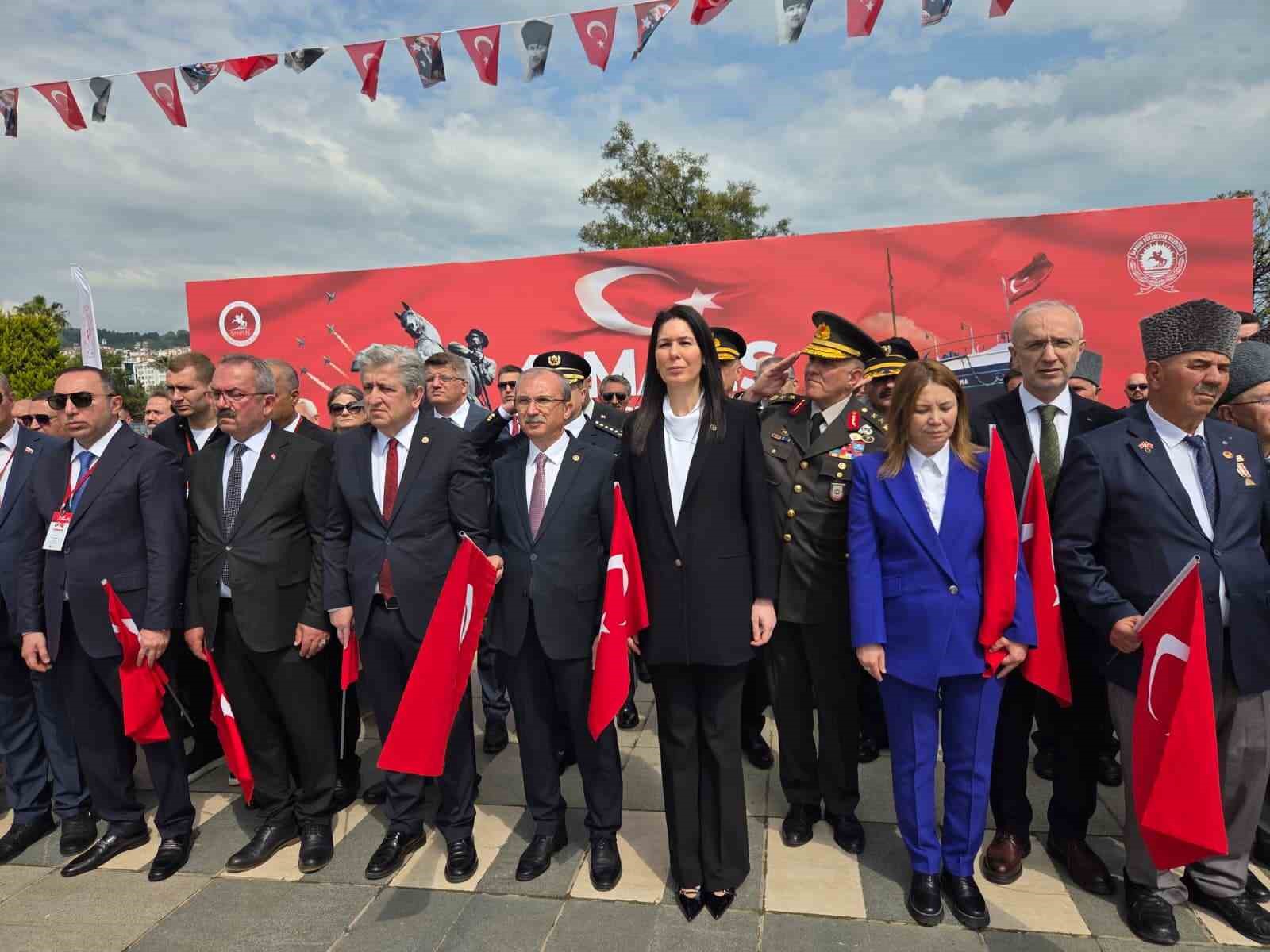 19 Mayıs Bayrak Devir Teslim T&ouml;reni
