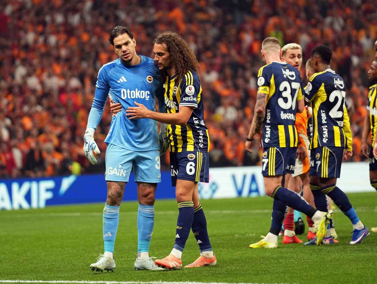 Fenerbahçe’nin şampiyonluk hasreti 12 yıla çıktı, sezonu 1 kupayla kapattı