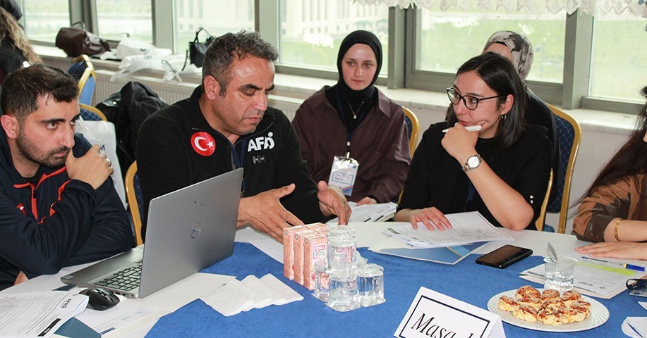ET&Uuml;&rsquo;de afet m&uuml;dahale planlamasında strateji ve koordinasyon &ccedil;alıştayı
