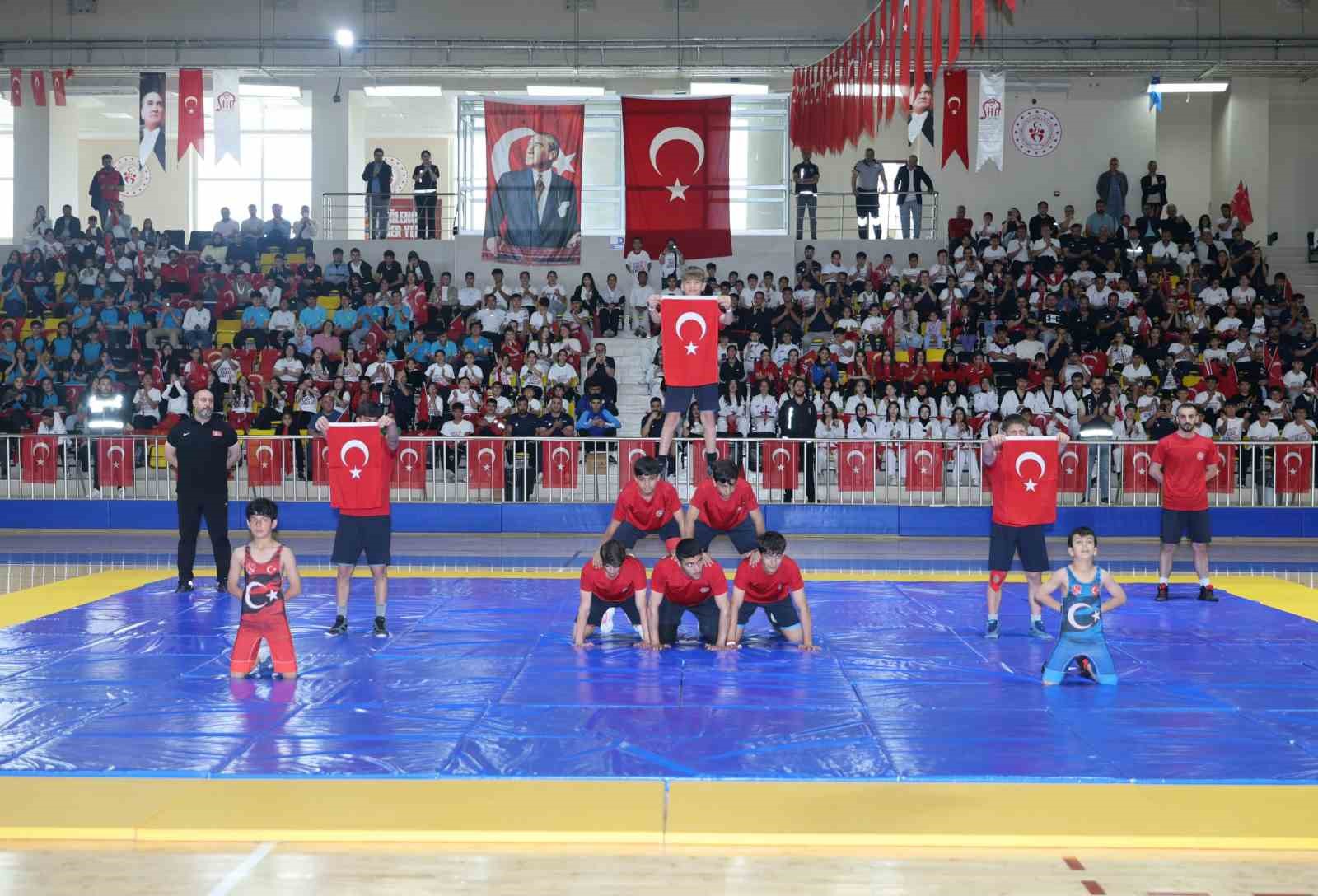 Siirt’te 19 Mayıs coşkuyla kutlandı