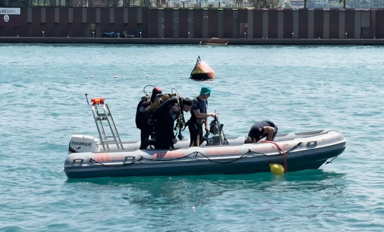 Arnavutköy Sahili’nde midye salyangoz toplamak için denize dalan şahsın cansız bedenine ulaşıldı