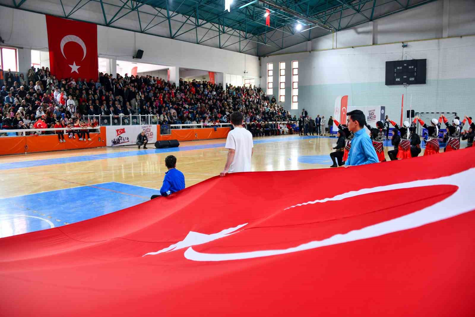 Gümüşhane’de 19 Mayıs coşkuyla kutlandı