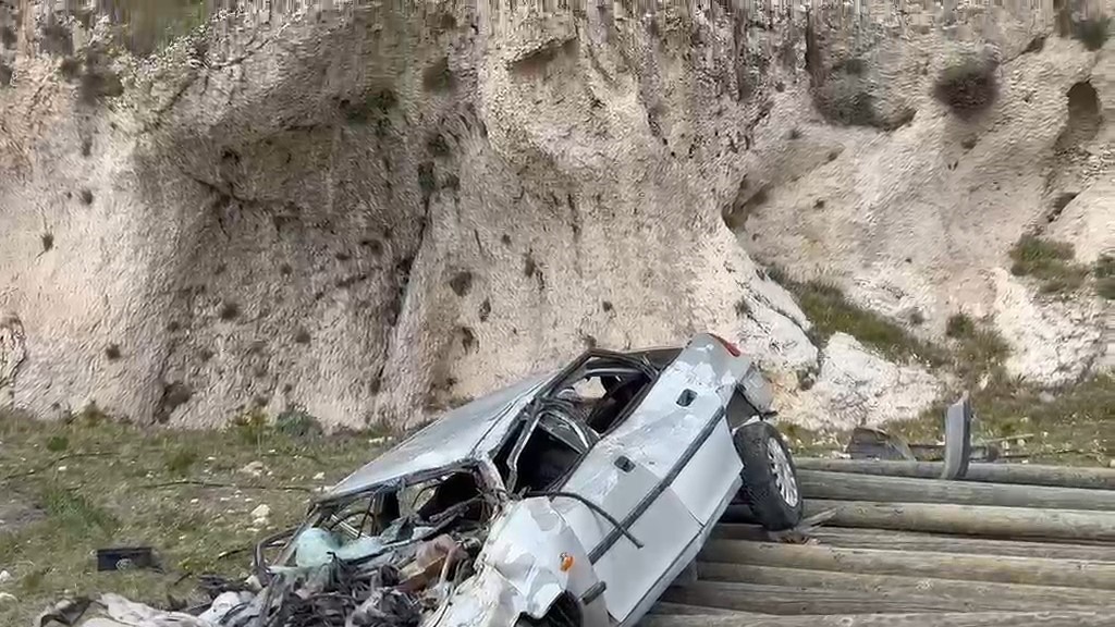 Adilcevaz&rsquo;da otomobil u&ccedil;uruma u&ccedil;tu: 1 &ouml;l&uuml;
