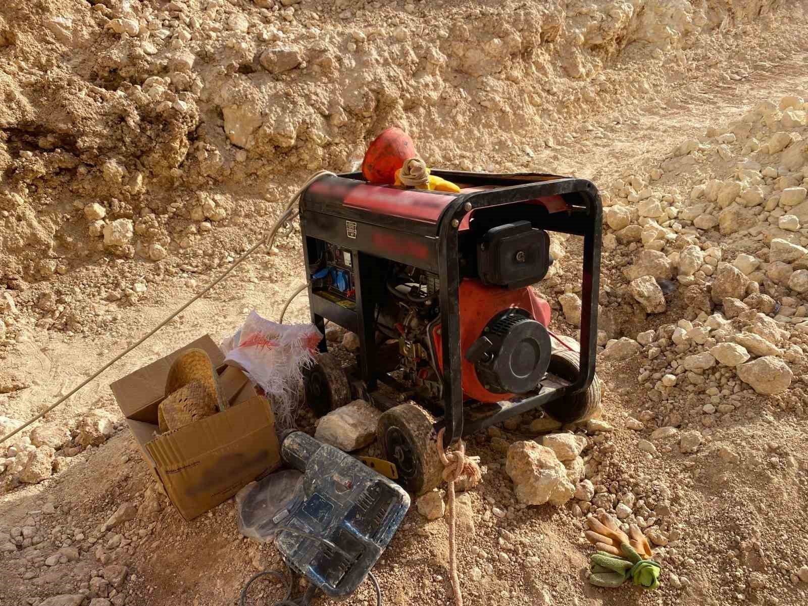 Kaçak kazı yapan 2 şahıs suçüstü yakalandı