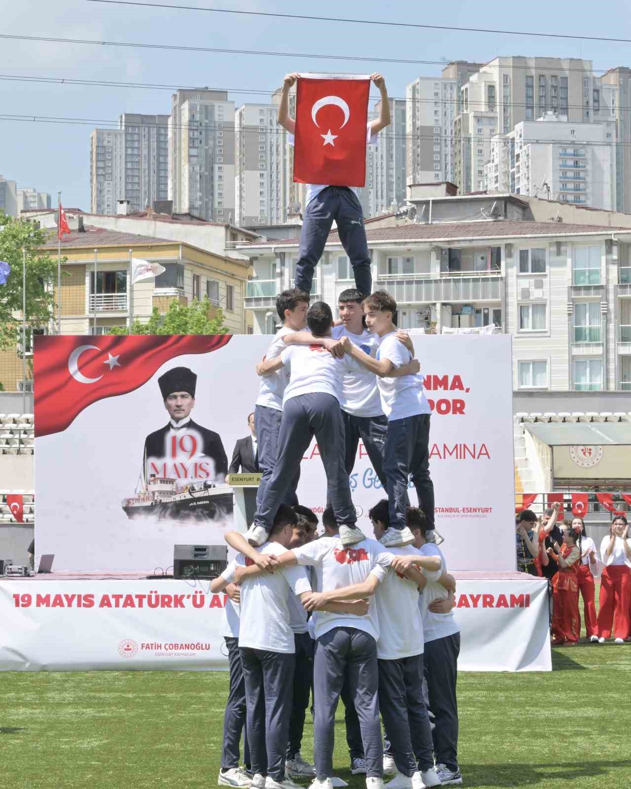 Esenyurt’ta 19 Mayıs Atatürk’ü Anma, Gençlik ve Spor Bayramı coşkuyla kutlandı