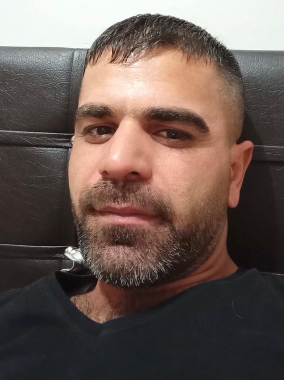 Beşiktaş Arnavutk&ouml;y Sahili&rsquo;nde midye salyangoz toplamak i&ccedil;in denize dalan şahıs 12 saattir aranıyor
