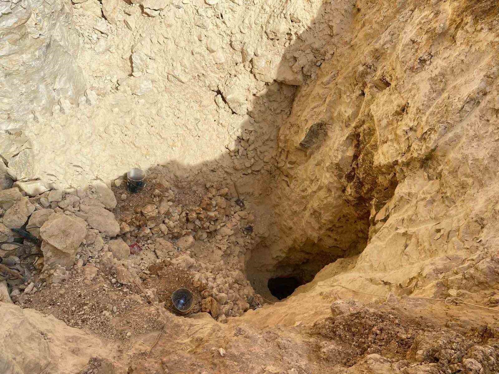 Kaçak kazı yapan 2 şahıs suçüstü yakalandı