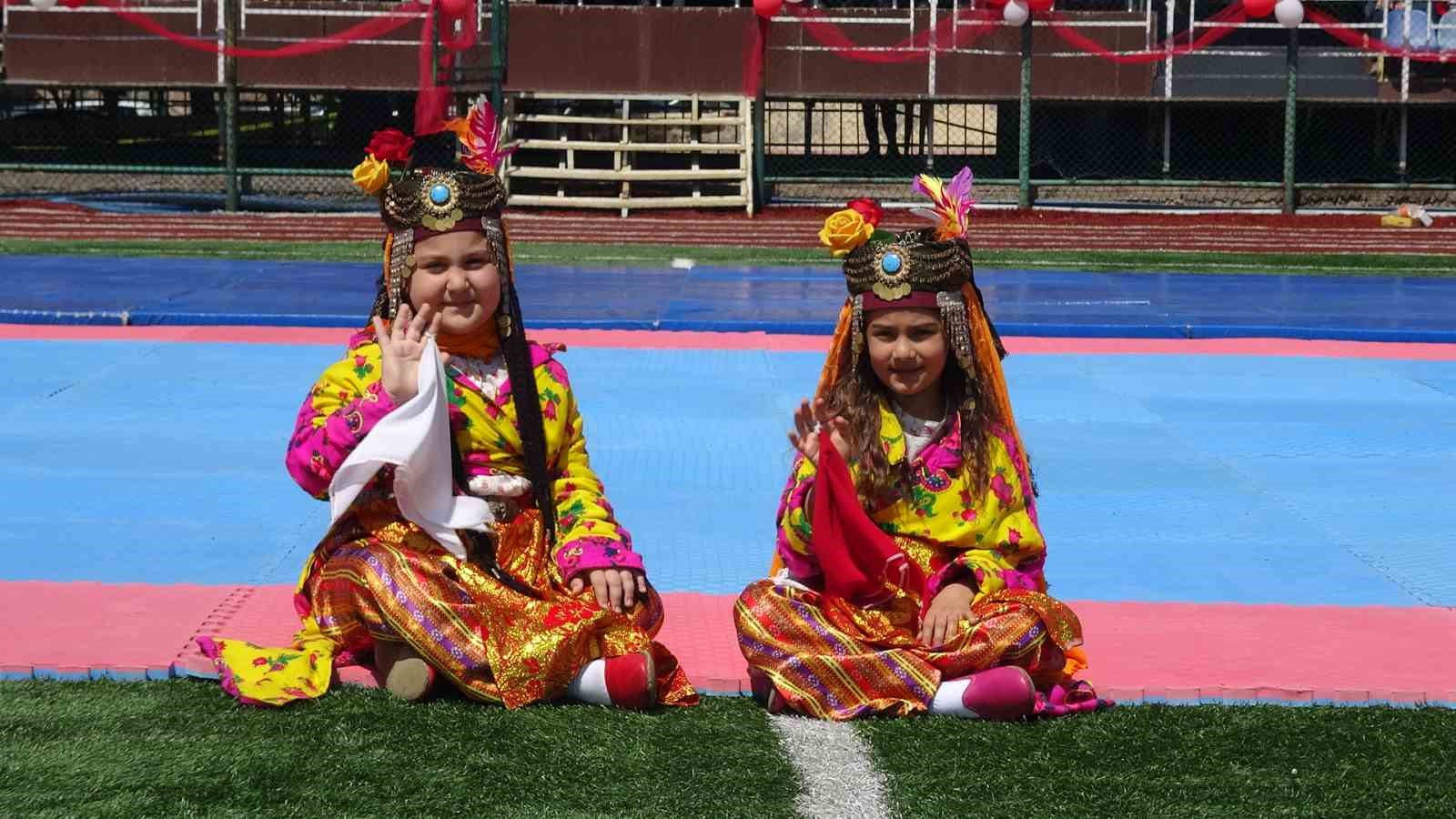 19 Mayıs&rsquo;ta bayrak heyecanı
