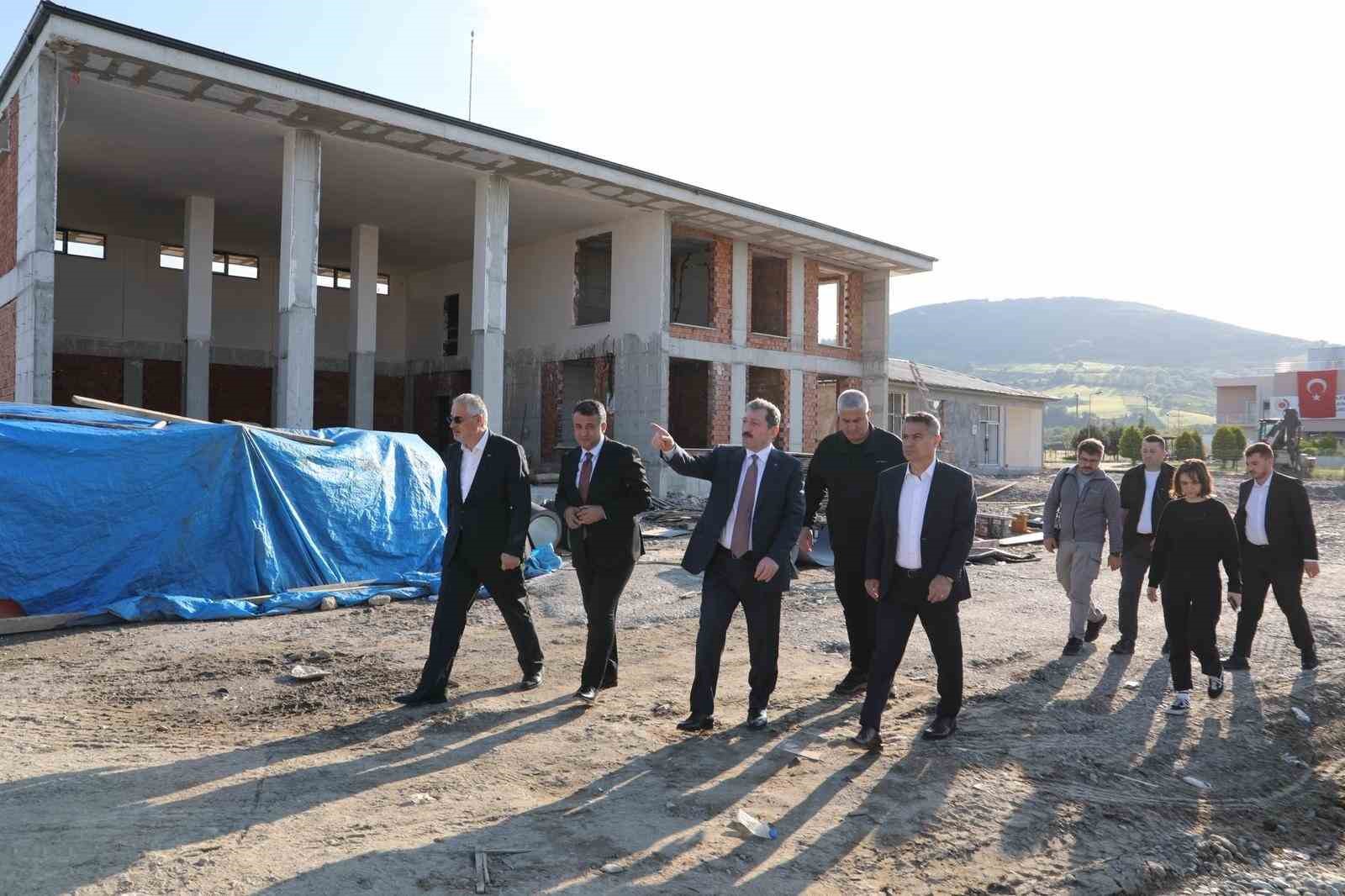 Bafra&rsquo;da &uuml;retim ve kamu yatırımları yerinde incelendi
