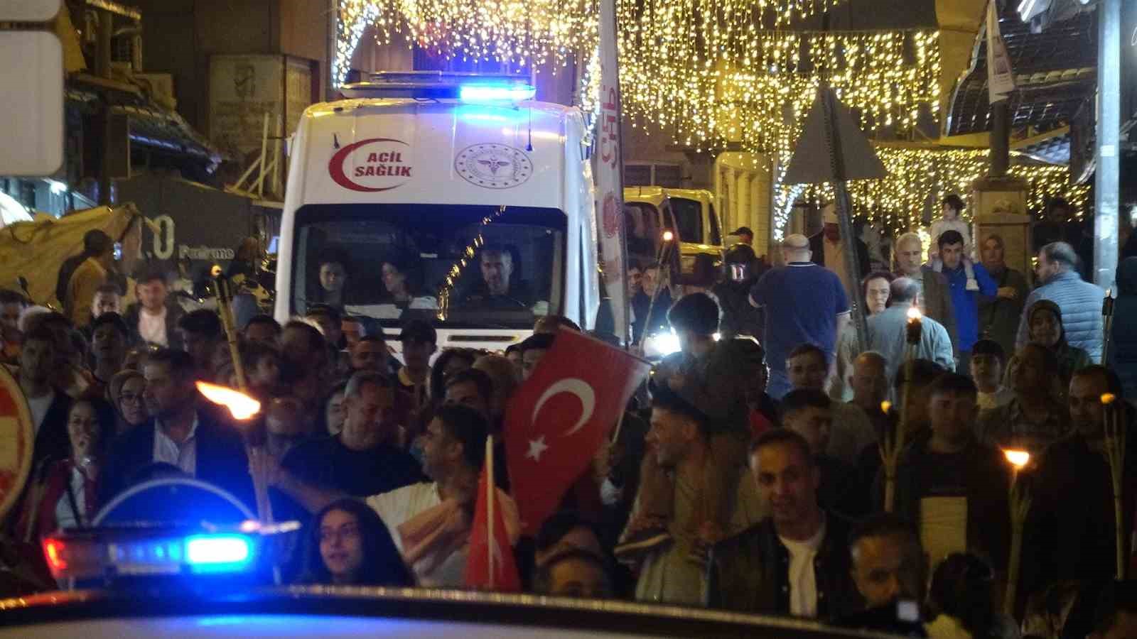 Başkan Bilecen: "Milletvekillerini resmi bayramlarda görmek istiyoruz"