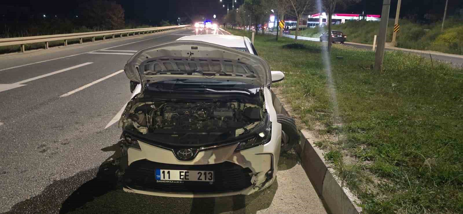 Bilecik&rsquo;te feci kaza: Motosiklet s&uuml;r&uuml;c&uuml;s&uuml; ağır yaralandı
