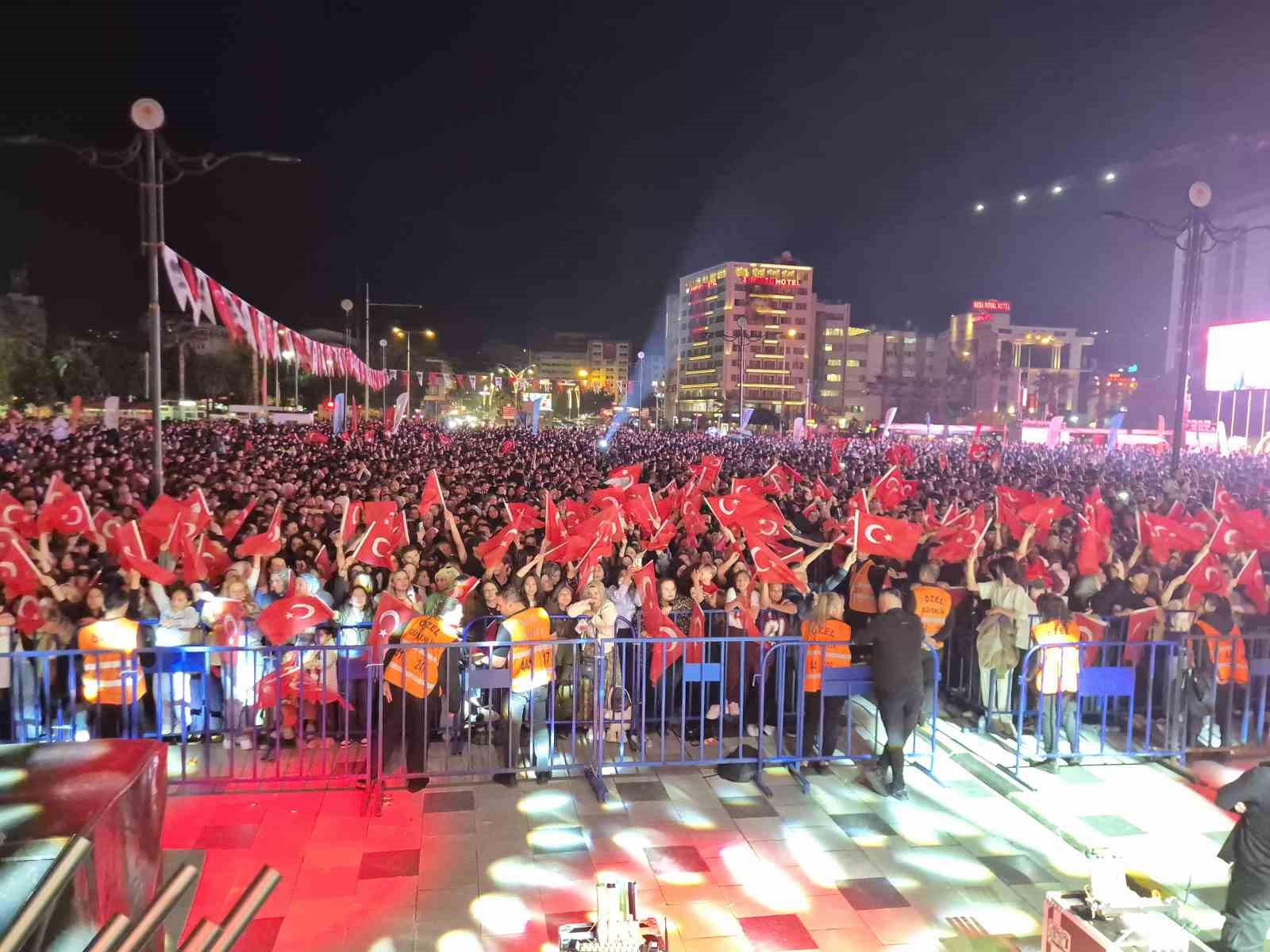 Samsun&rsquo;da 19 Mayıs&rsquo;ta Buray coşkusu
