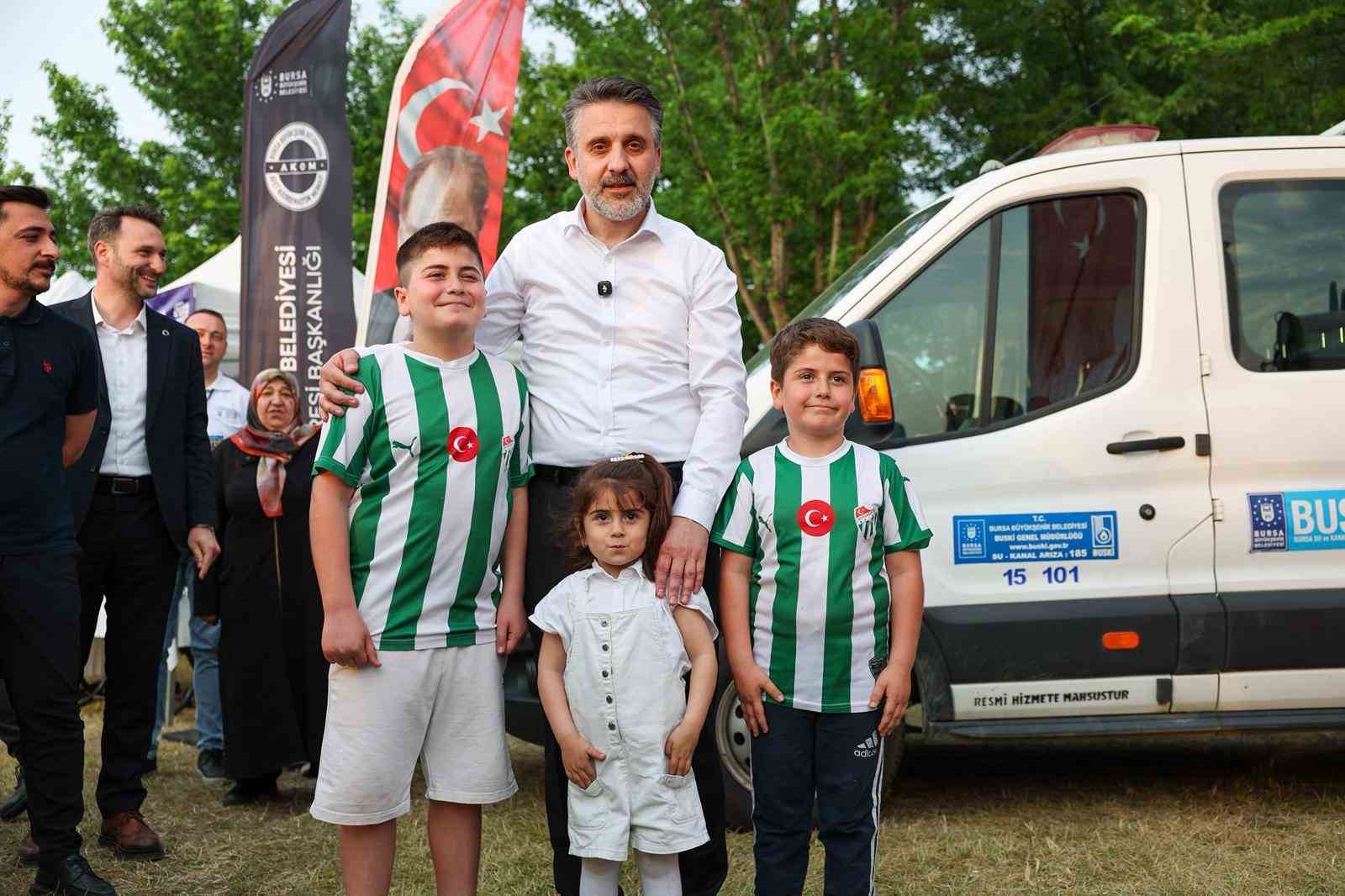 19 Mayıs Bursa&rsquo;da b&uuml;y&uuml;k bir coşkuyla kutlandı
