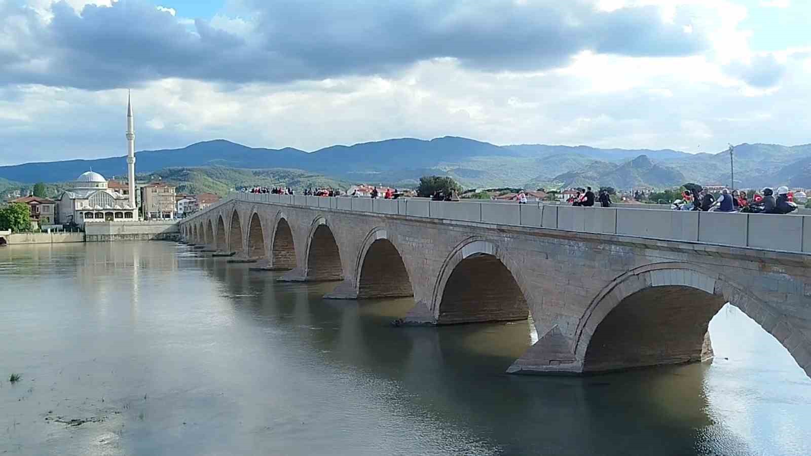 Osmancık’ta motosikletlilerden 19 Mayıs konvoyu