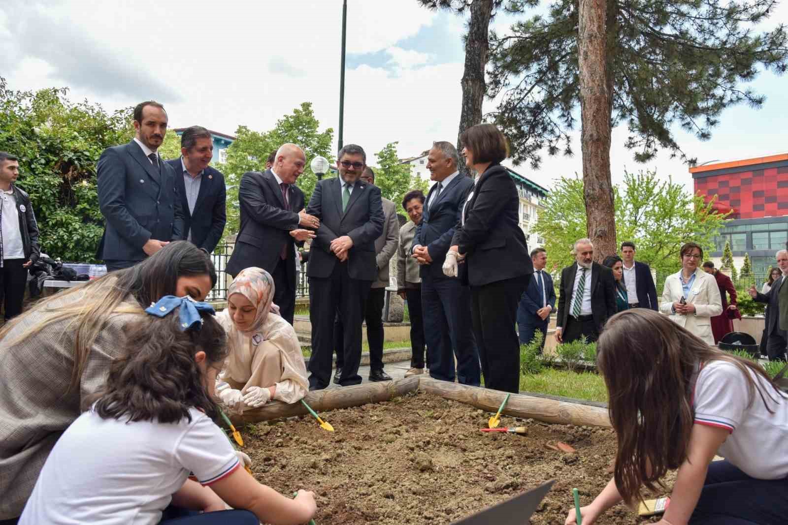 Uluslararası M&uuml;zeler G&uuml;n&uuml;&rsquo;nde &ouml;zel hatıra parası basıldı
