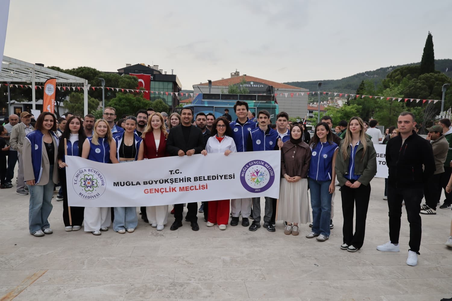 Muğla&rsquo;da gen&ccedil;lik kokteyli d&uuml;zenlendi
