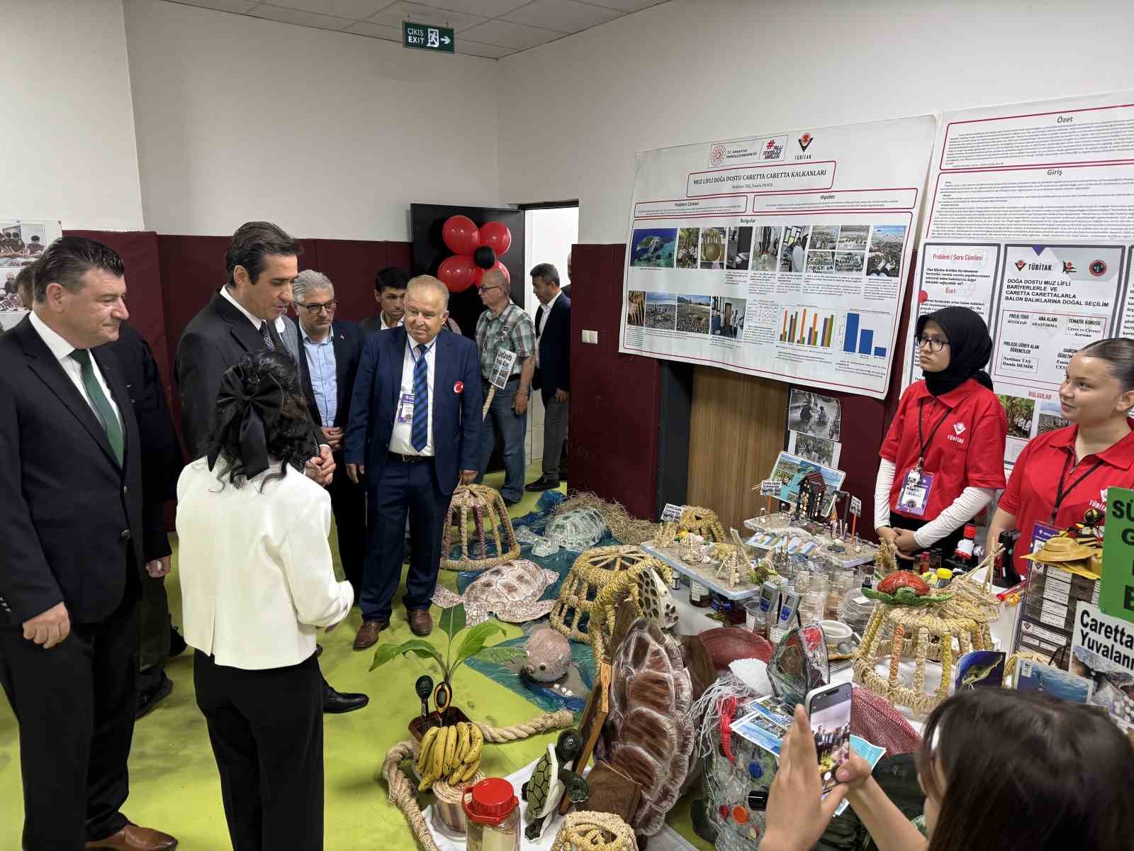 Bozyazı&rsquo;da Bilim Fuarı a&ccedil;ıldı
