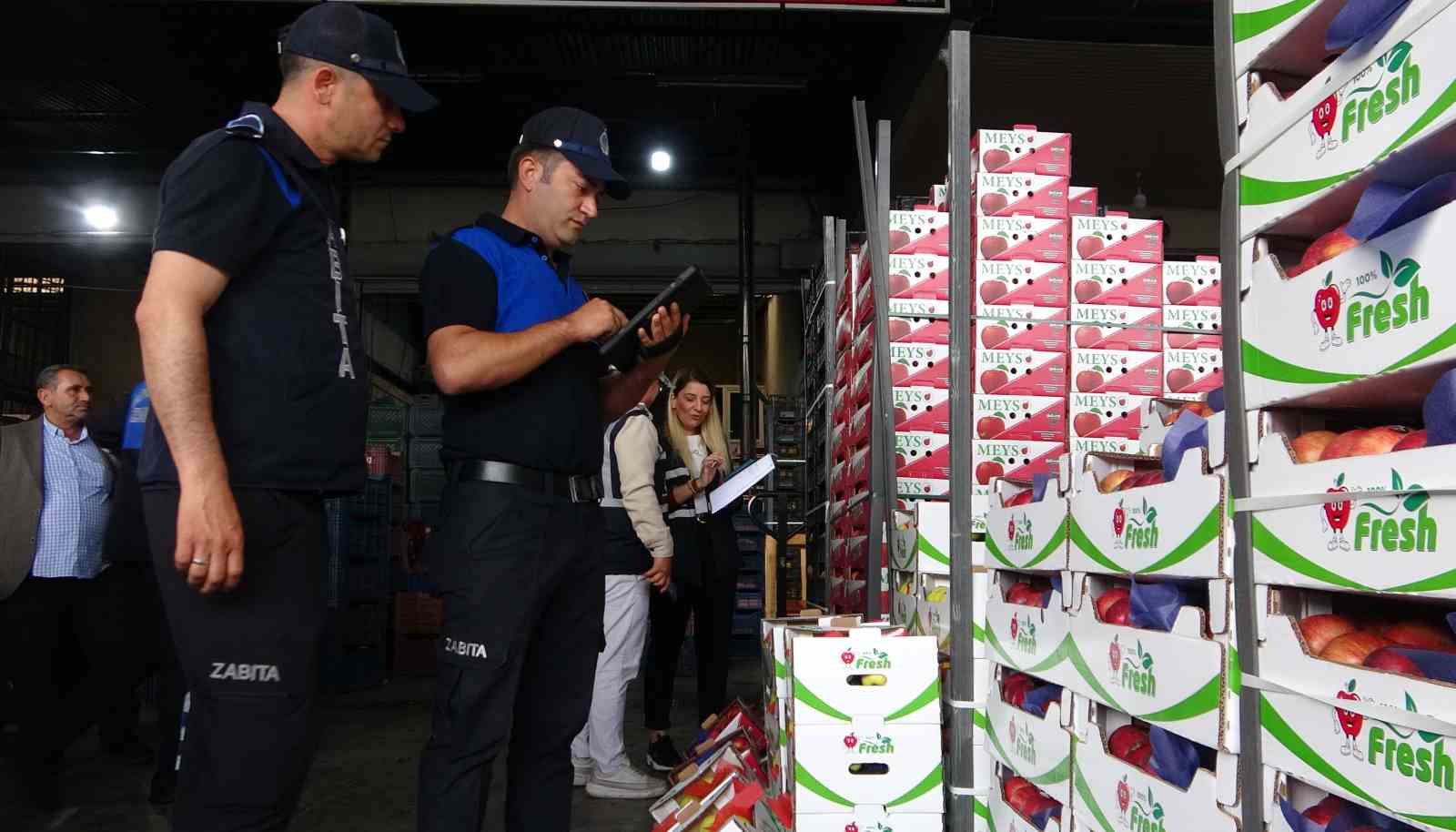 Mersin&rsquo;de fahiş fiyata karşı hal denetimleri s&uuml;r&uuml;yor
