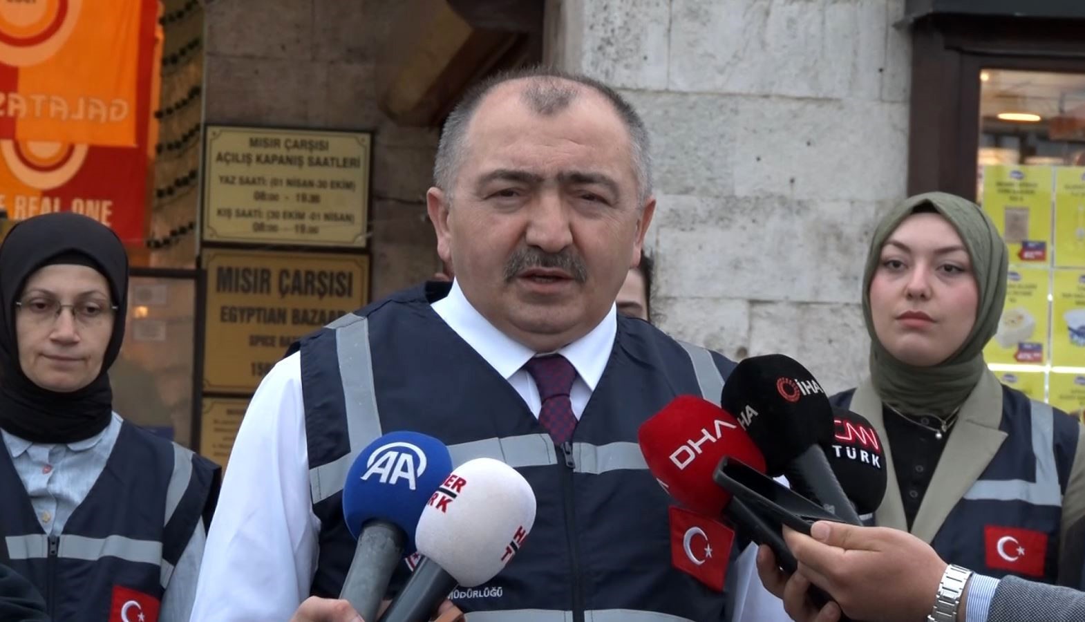 Mısır Çarşısı’nda bayram öncesi denetim