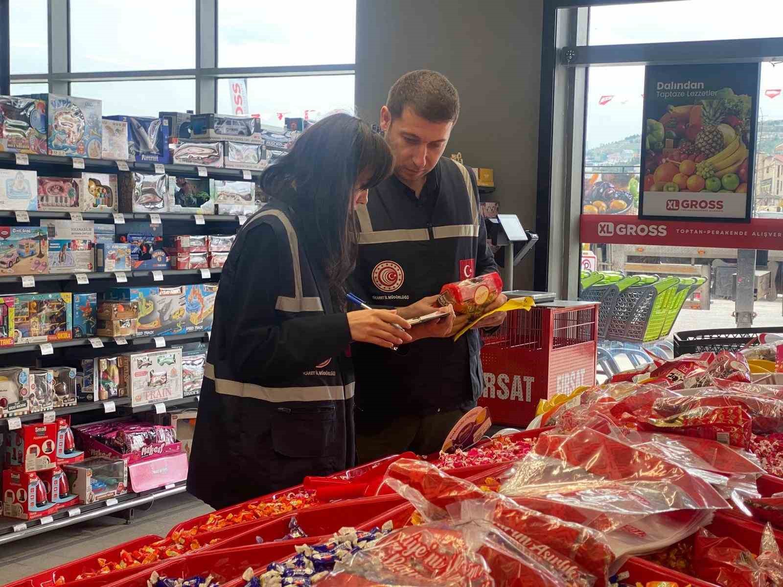 Ticaret Bakanlığı&rsquo;ndan bayram &ouml;ncesi marketlerde fiyat ve etiket denetimi
