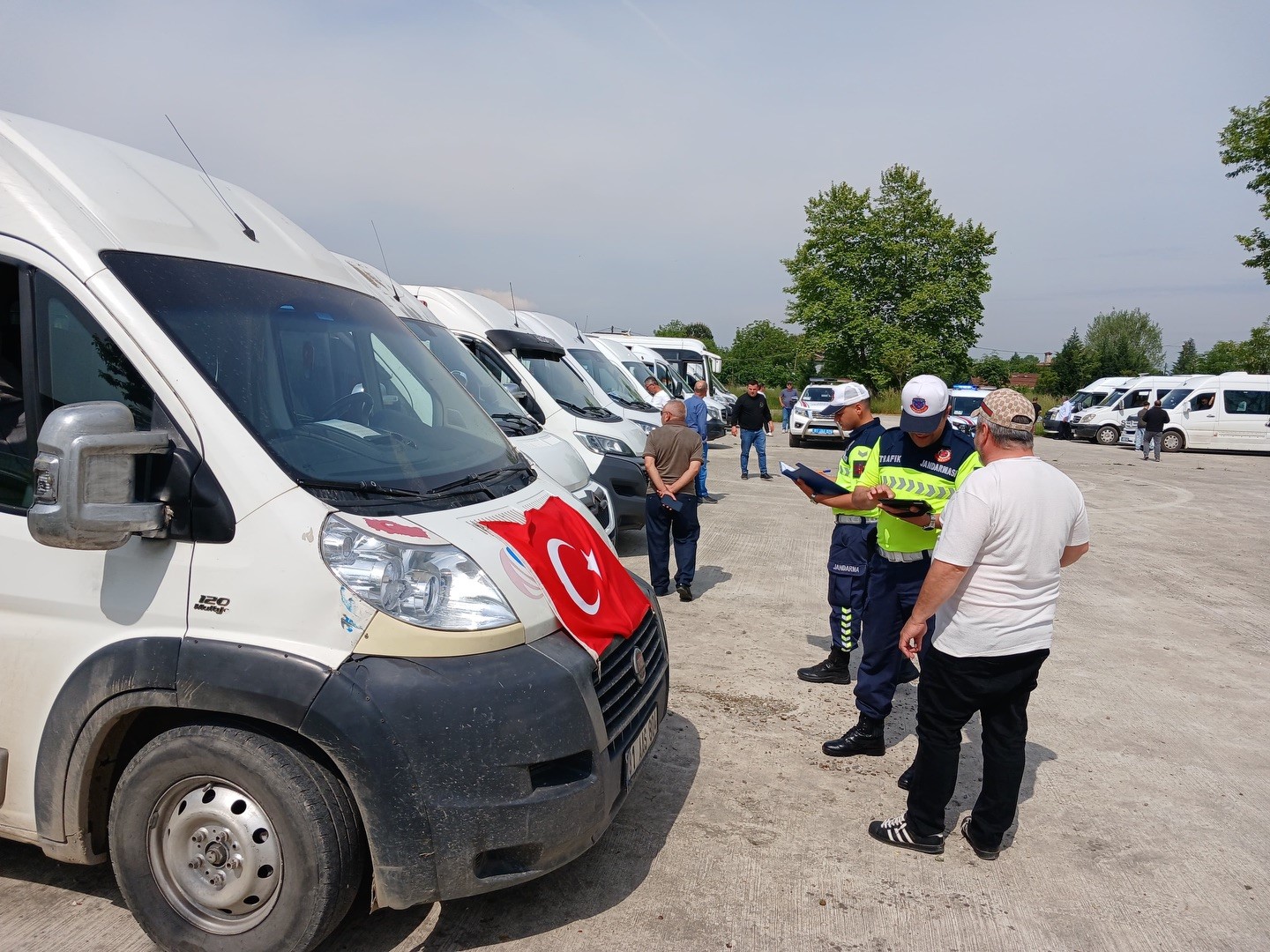 Düzce’de okul servis araçları denetimi sürüyor