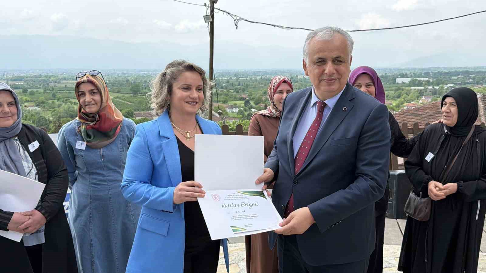 Saray pilavını yapan altını kaptı
