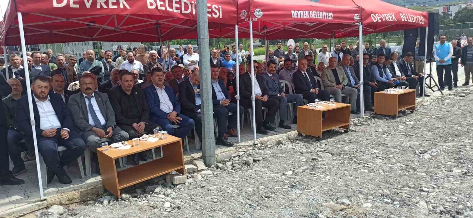 Devrek’te temel atma töreninde protokol bir araya geldi